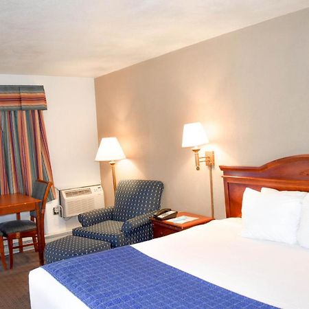 Attleboro Motor Inn Buitenkant foto