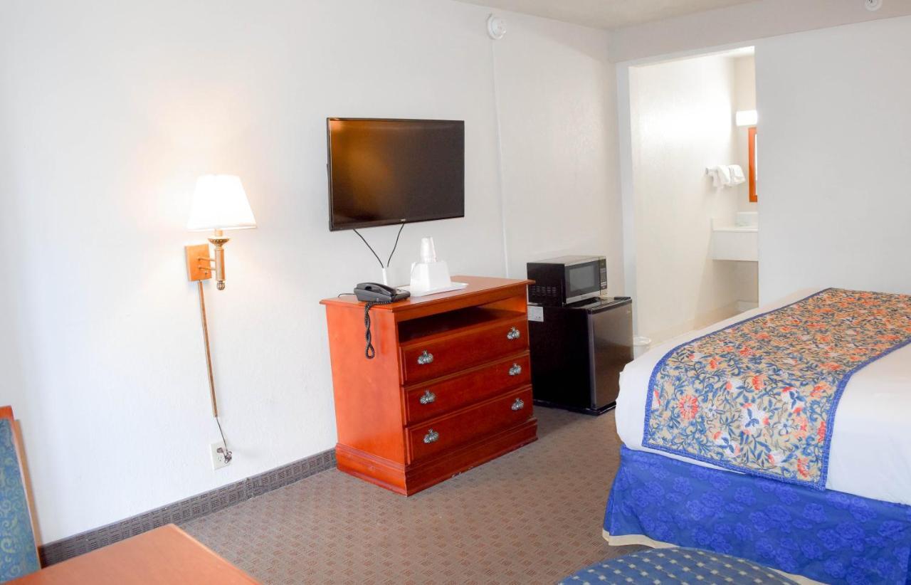 Attleboro Motor Inn Buitenkant foto