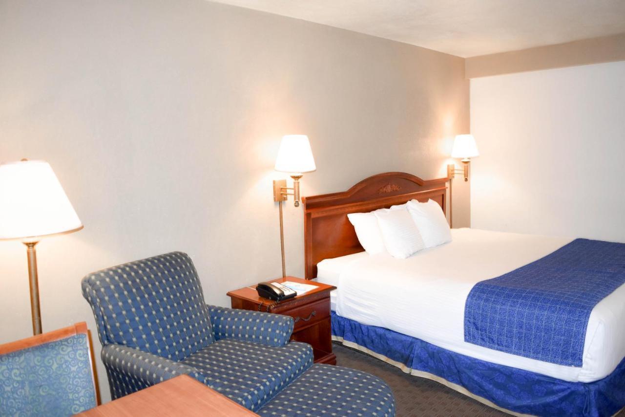 Attleboro Motor Inn Buitenkant foto