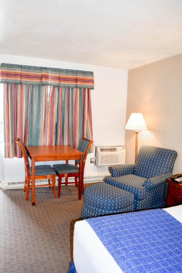 Attleboro Motor Inn Buitenkant foto